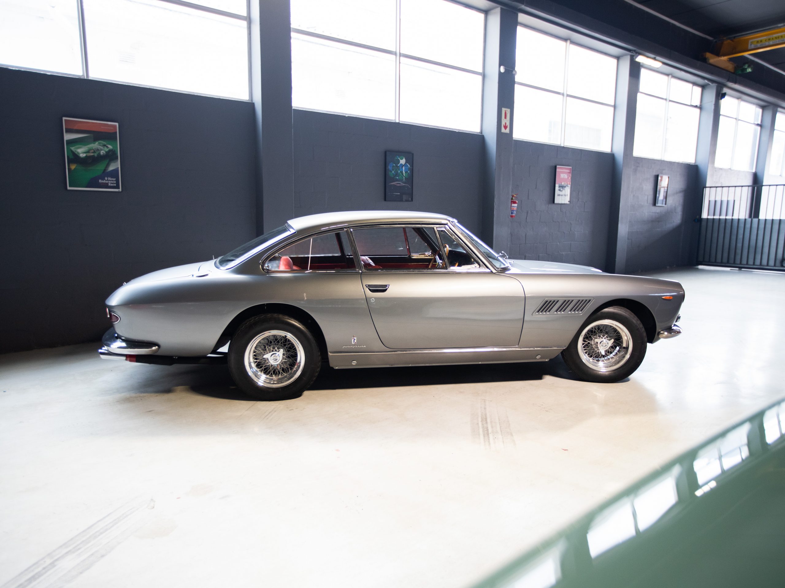 Ferrari 330 GT