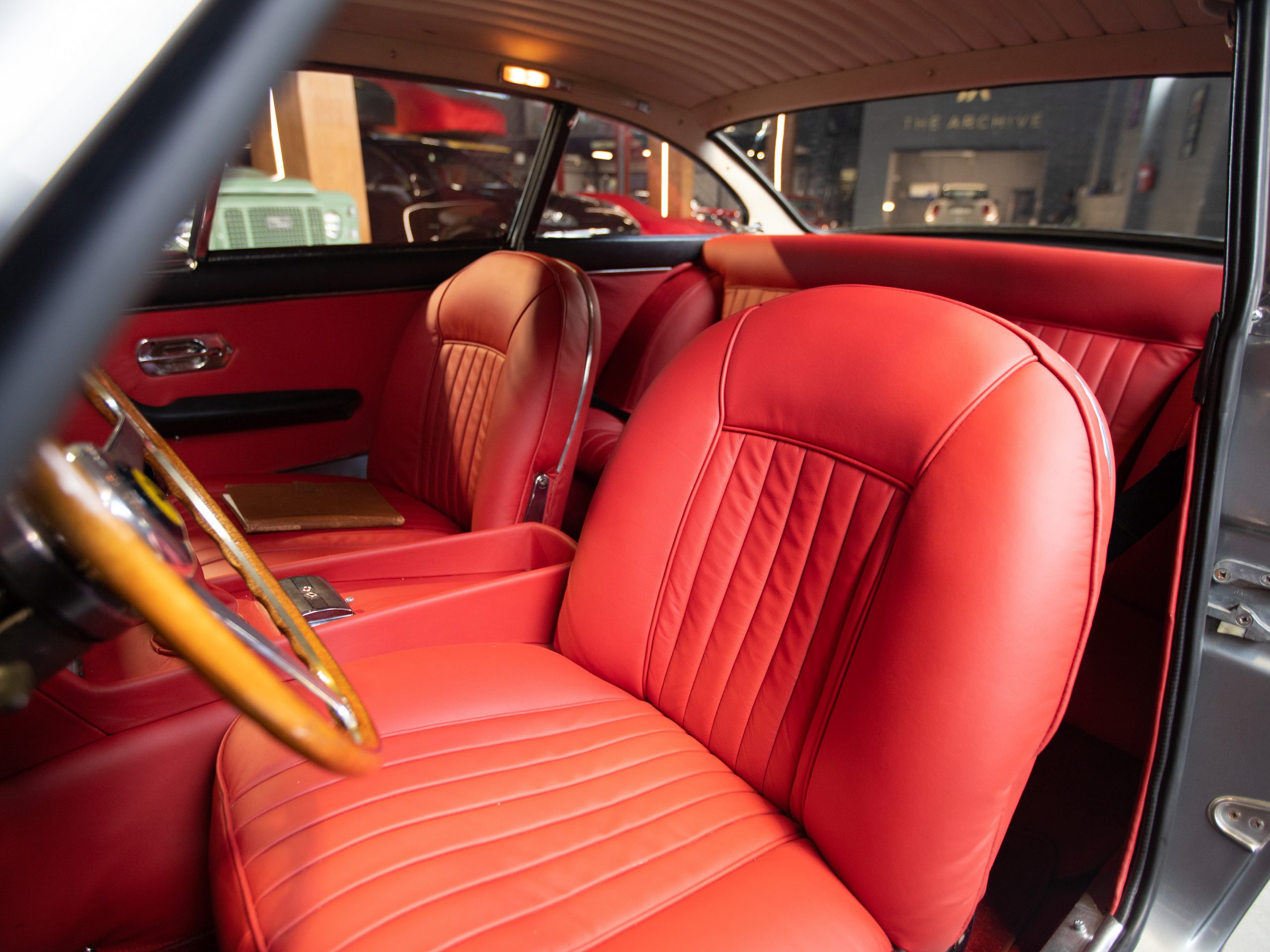 Ferrari 330 GT