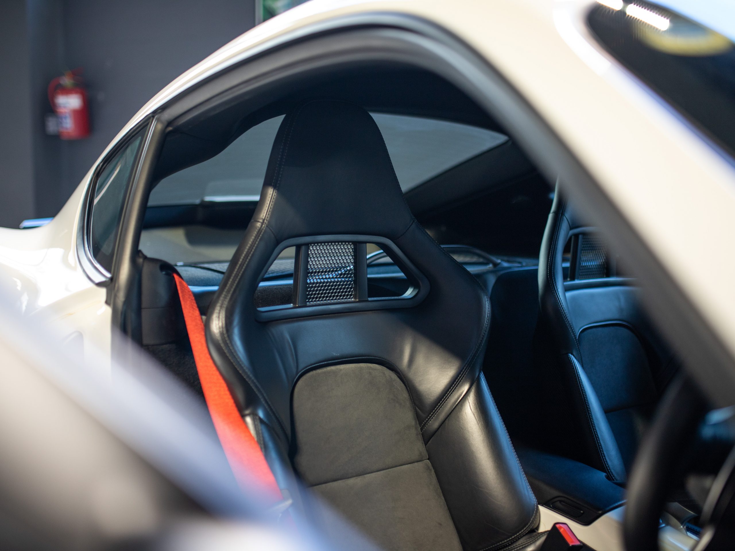 2012 Porsche Cayman R