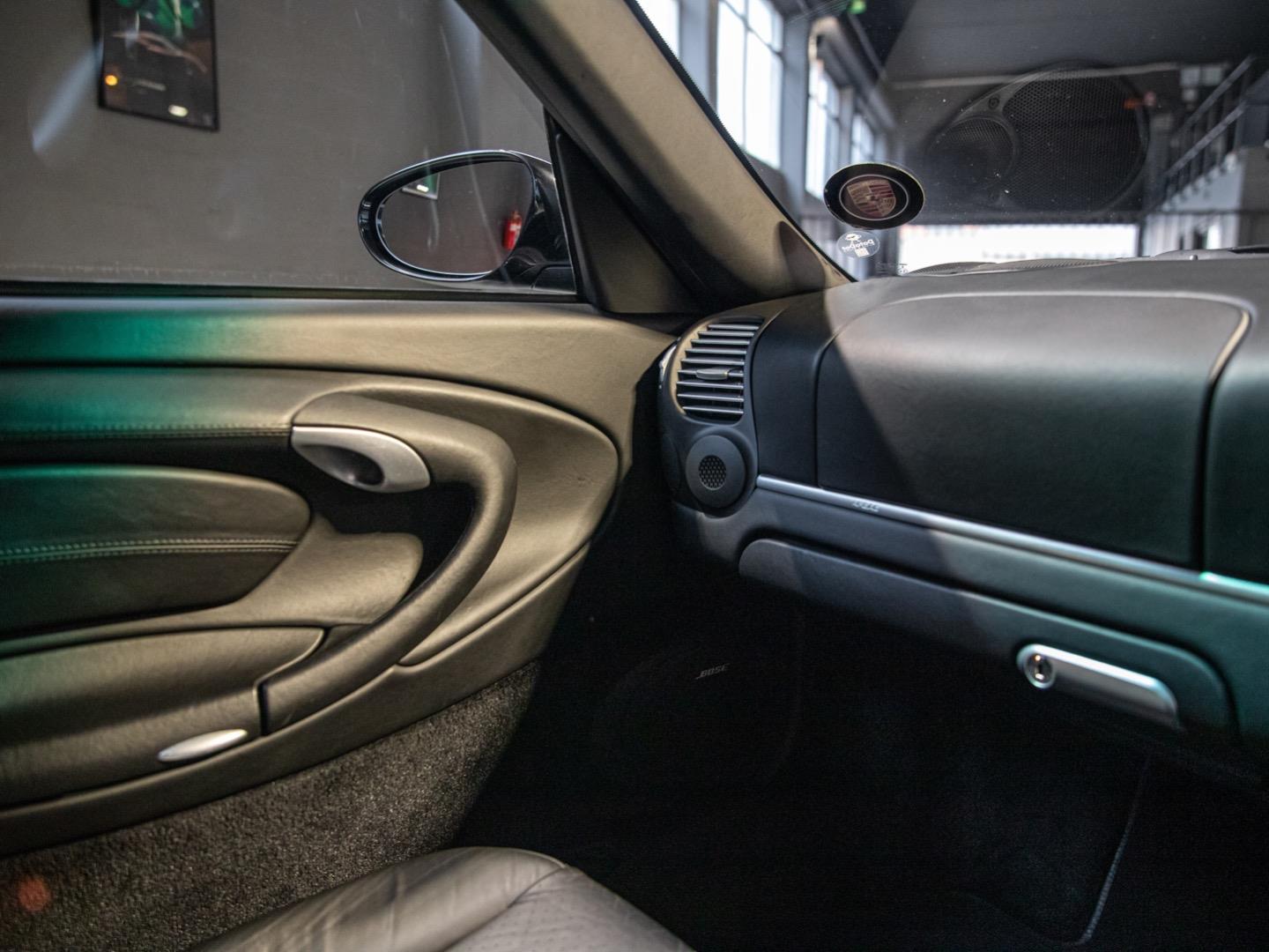 2003 Porsche 911 Carrera