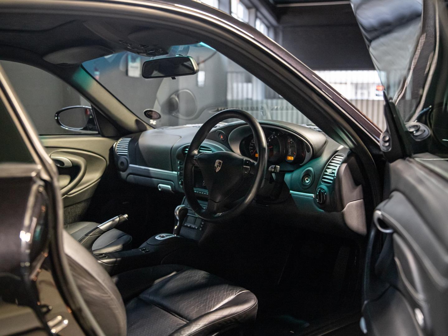2003 Porsche 911 Carrera