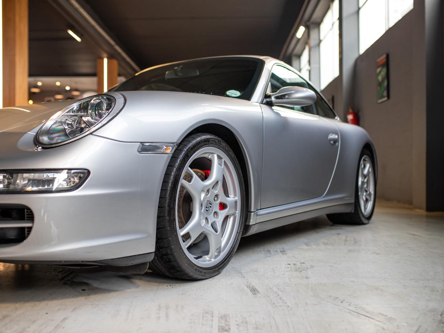 Porsche 911 Carrera 4S