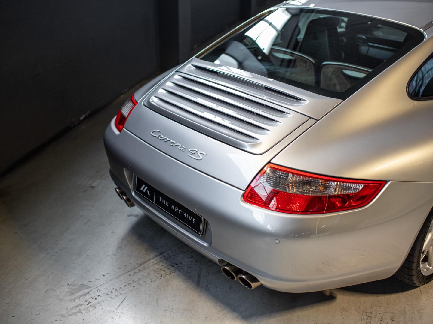 Porsche 911 Carrera 4S