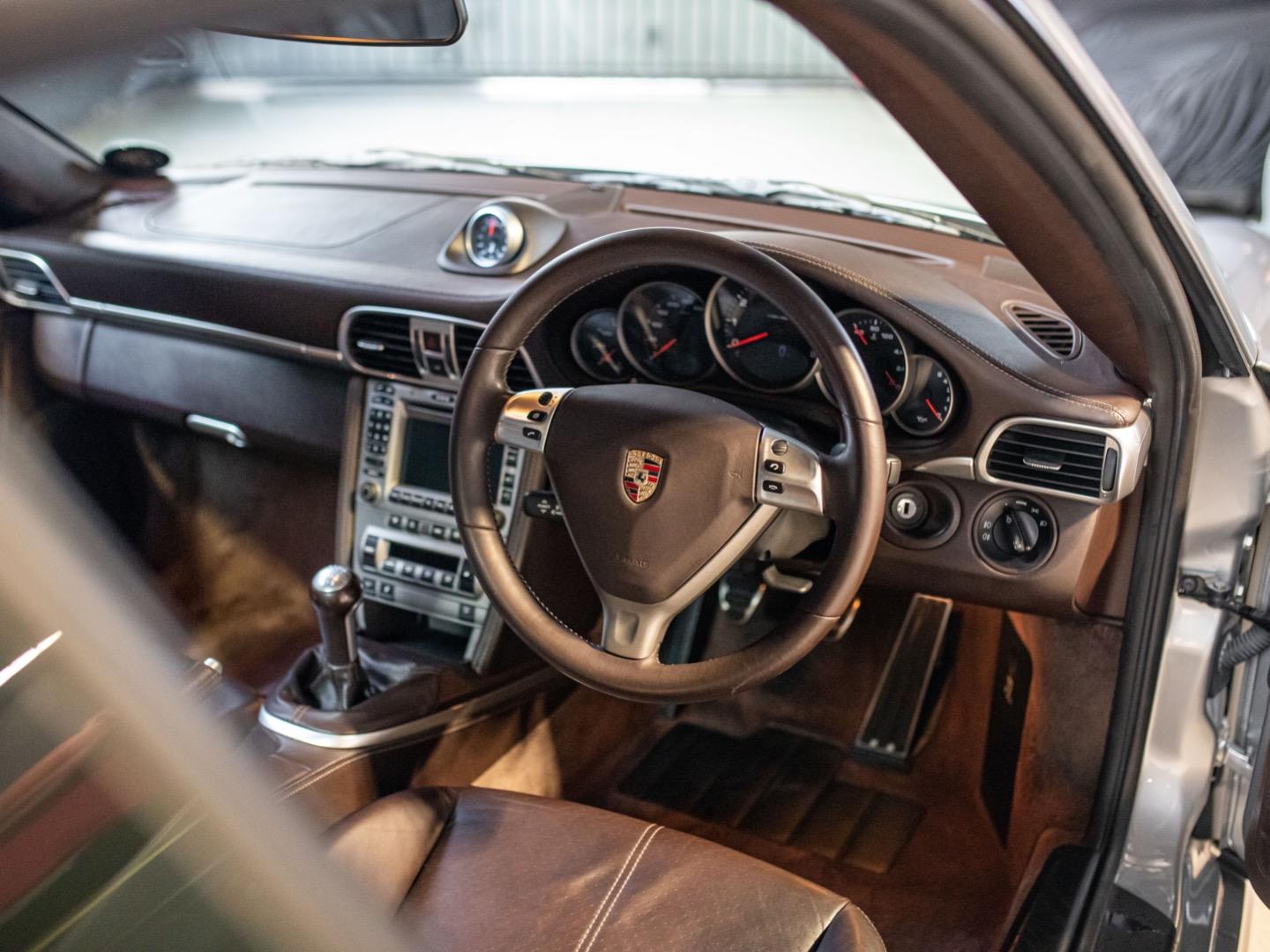 Porsche 911 Carrera 4S